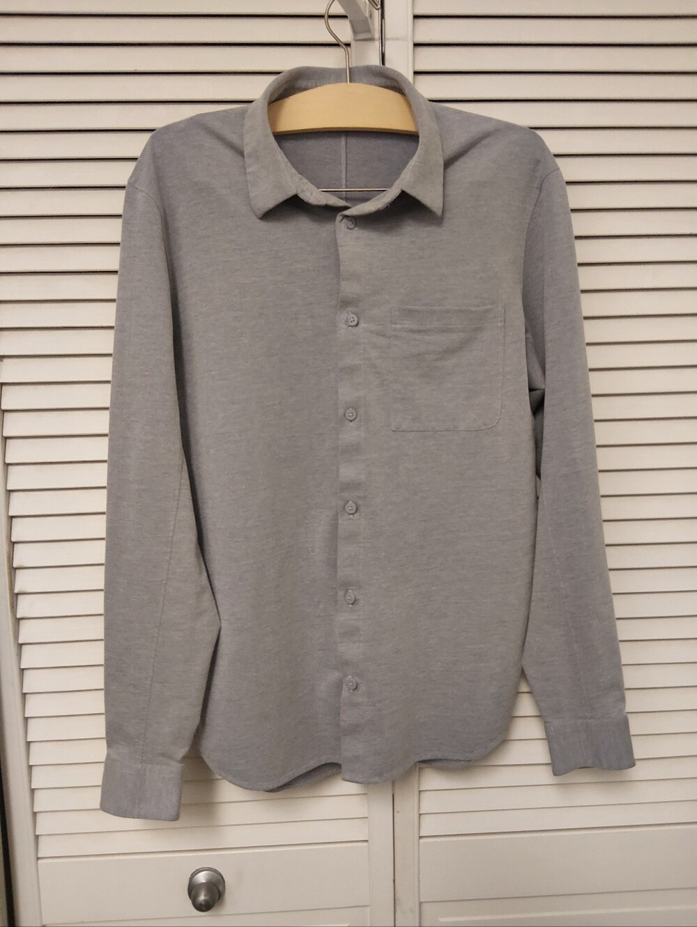 Men's Lululemon  Long Sleeve Button-Up Shirt - Lavender